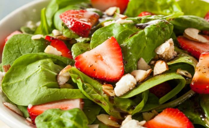 Spring salad with strawberries and spinach